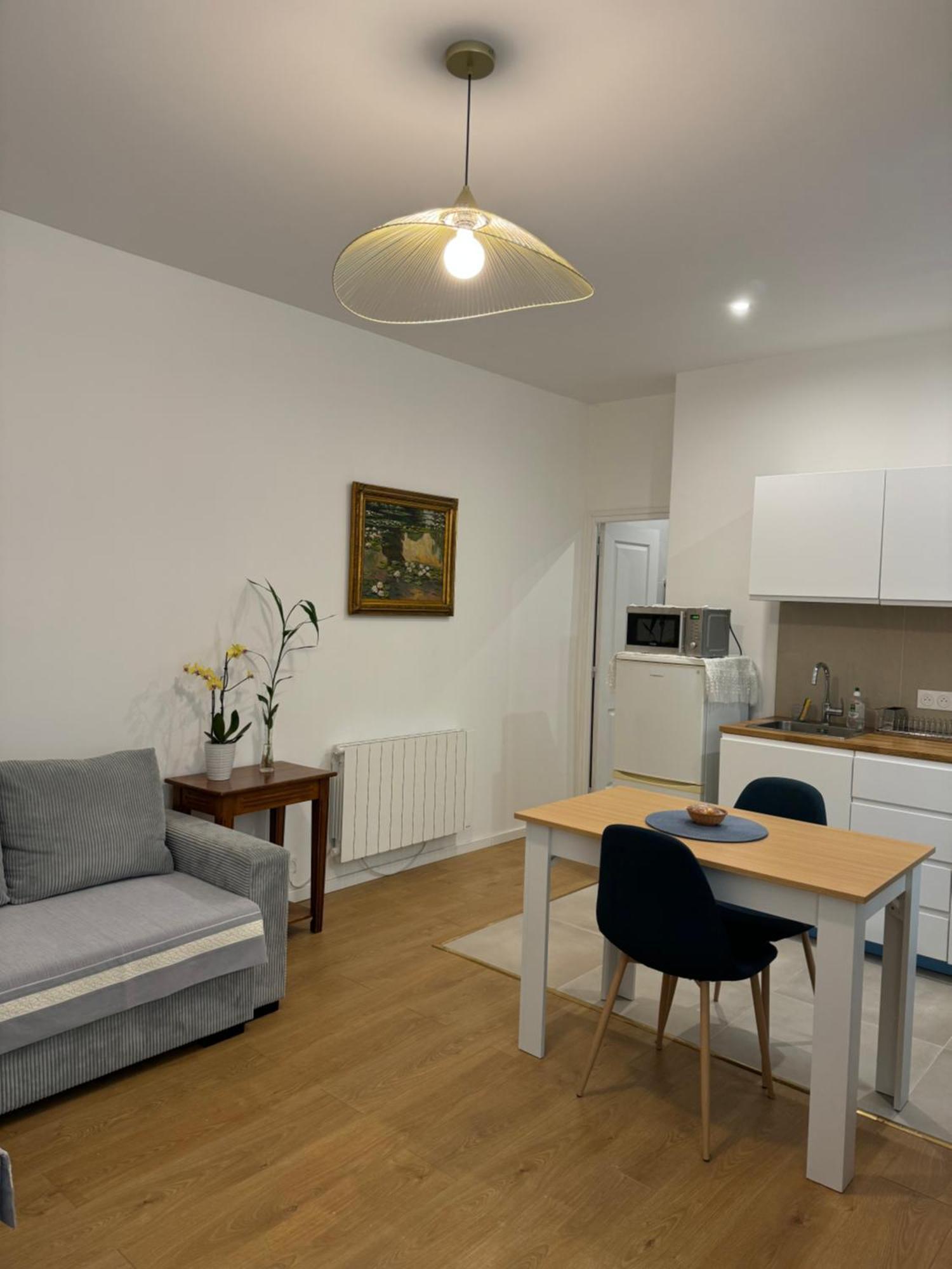 Appartement Meuble Tout Confort Chalon-sur-Saone Bagian luar foto