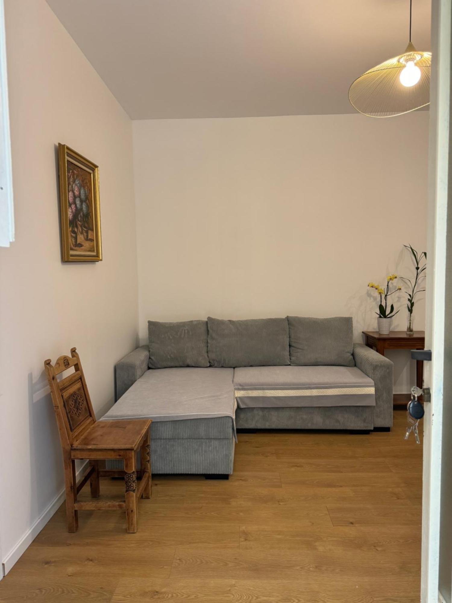 Appartement Meuble Tout Confort Chalon-sur-Saone Bagian luar foto